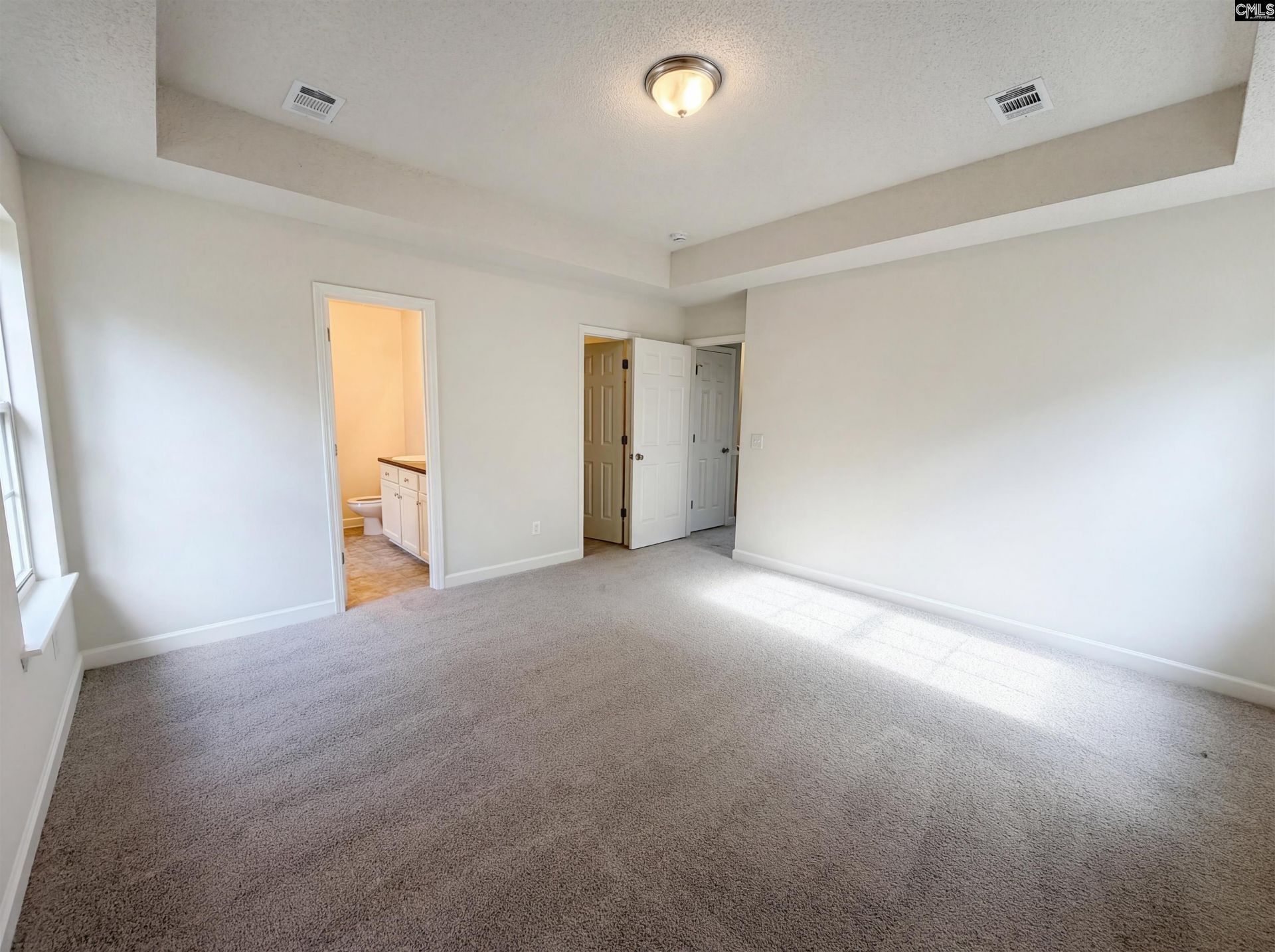 308 Algrave Way Photo 4