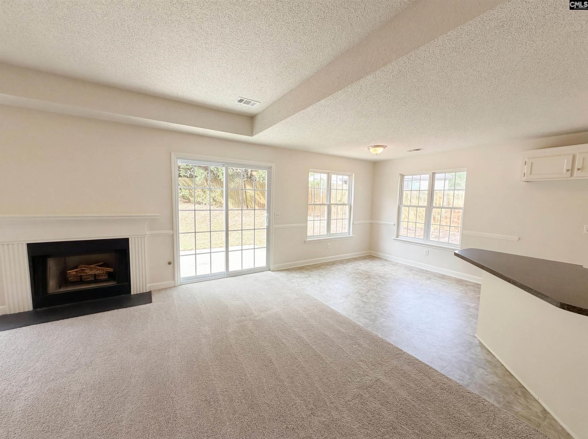 308 Algrave Way Photo 8