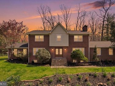 7501 EVANS FORD ROAD, CLIFTON, VA 20124