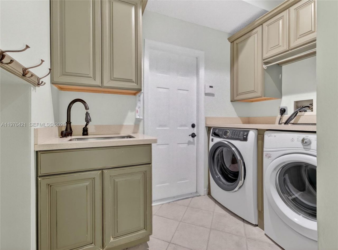 1008 Highland Meadows Dr , Weston, FL 33327 Photo