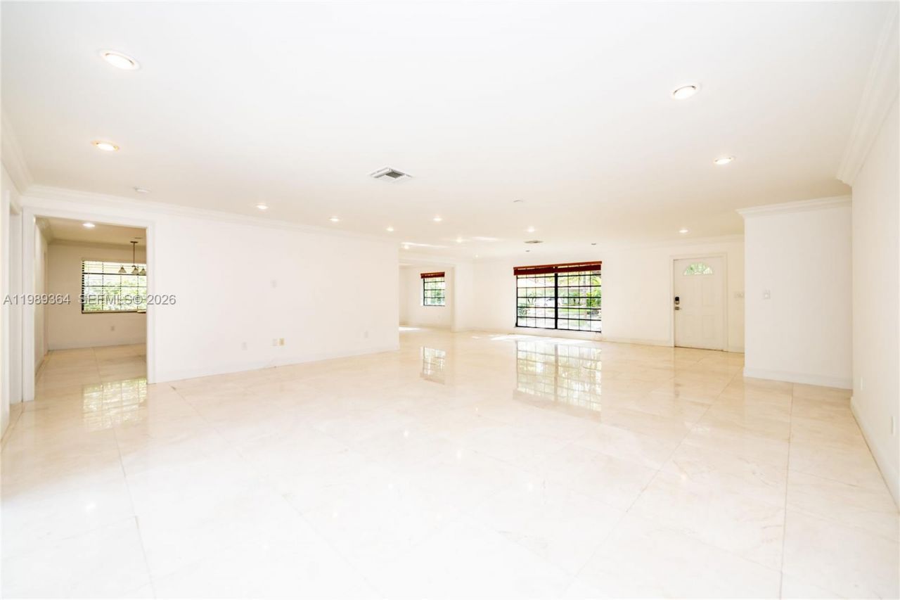 4160 Bay Point Rd , Miami, FL 33137 Photo