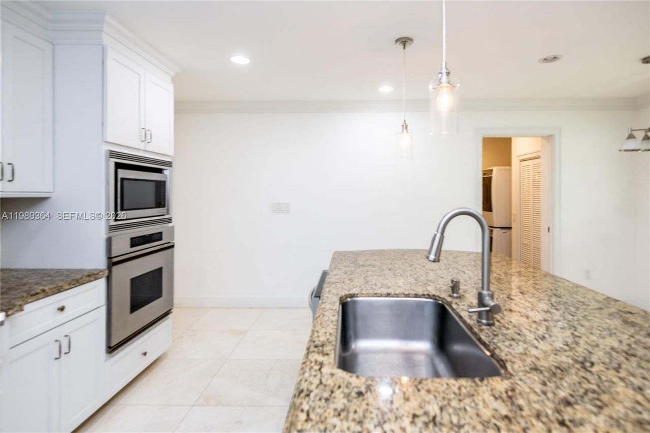 4160 Bay Point Rd , Miami, FL 33137 Photo