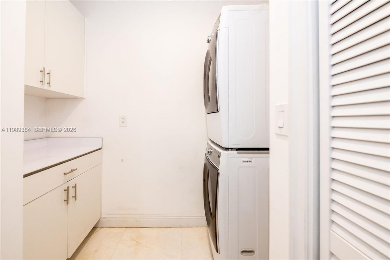 4160 Bay Point Rd , Miami, FL 33137 Photo