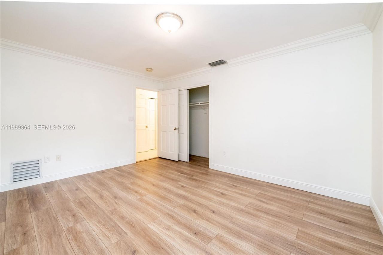 4160 Bay Point Rd , Miami, FL 33137 Photo