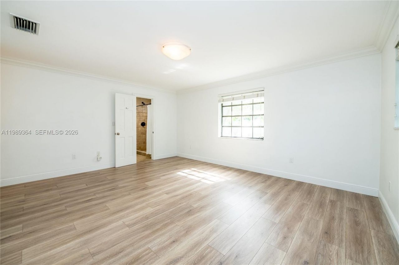 4160 Bay Point Rd , Miami, FL 33137 Photo