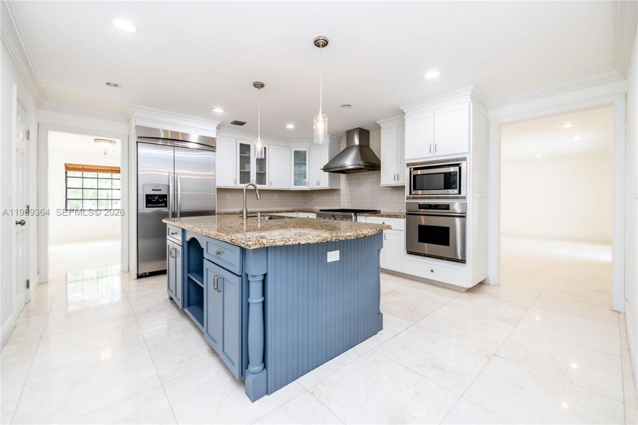 4160 Bay Point Rd , Miami, FL 33137 Photo