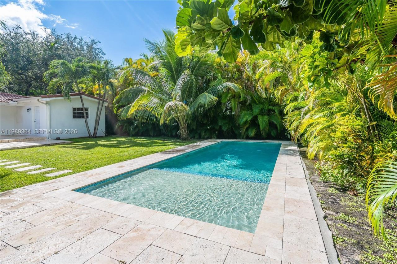 4160 Bay Point Rd , Miami, FL 33137 Photo