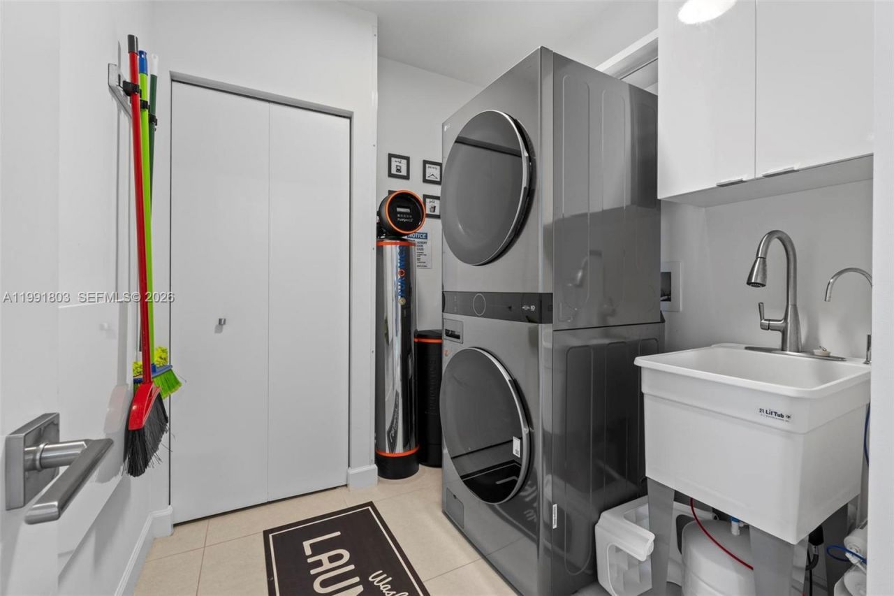 5350 NW 84th Ave, Unit 2013, Doral, FL 33166 Photo