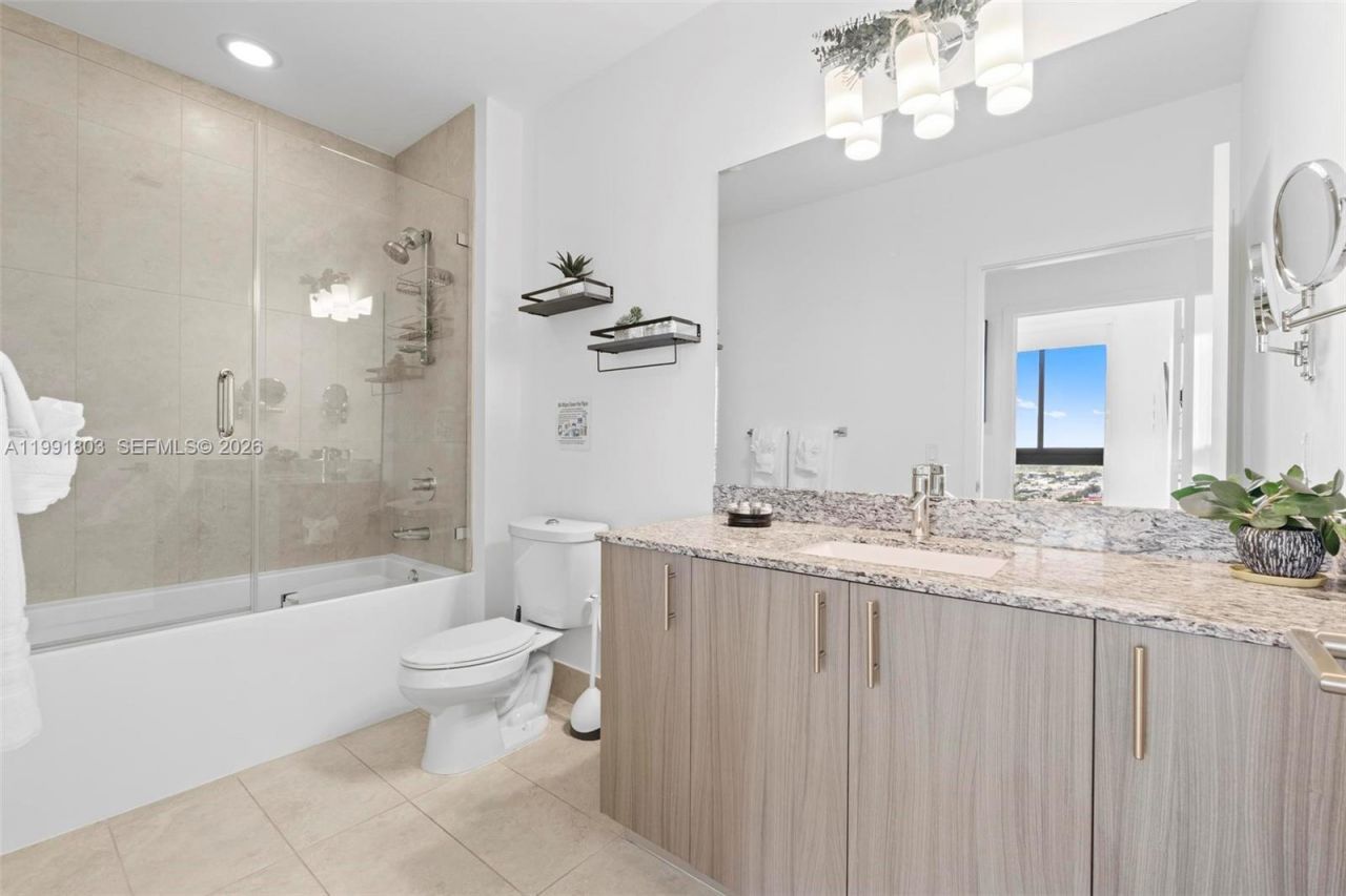 5350 NW 84th Ave, Unit 2013, Doral, FL 33166 Photo