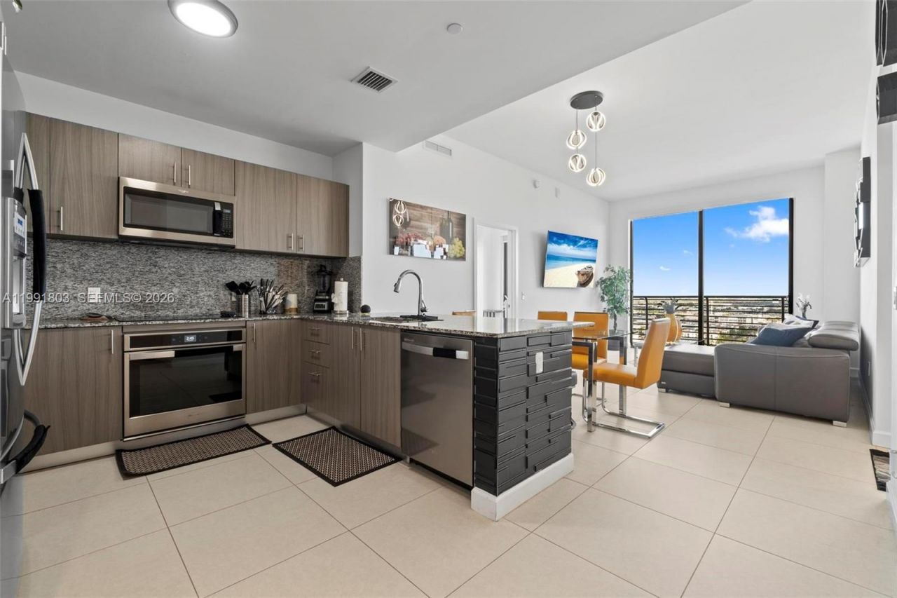 5350 NW 84th Ave, Unit 2013, Doral, FL 33166 Photo