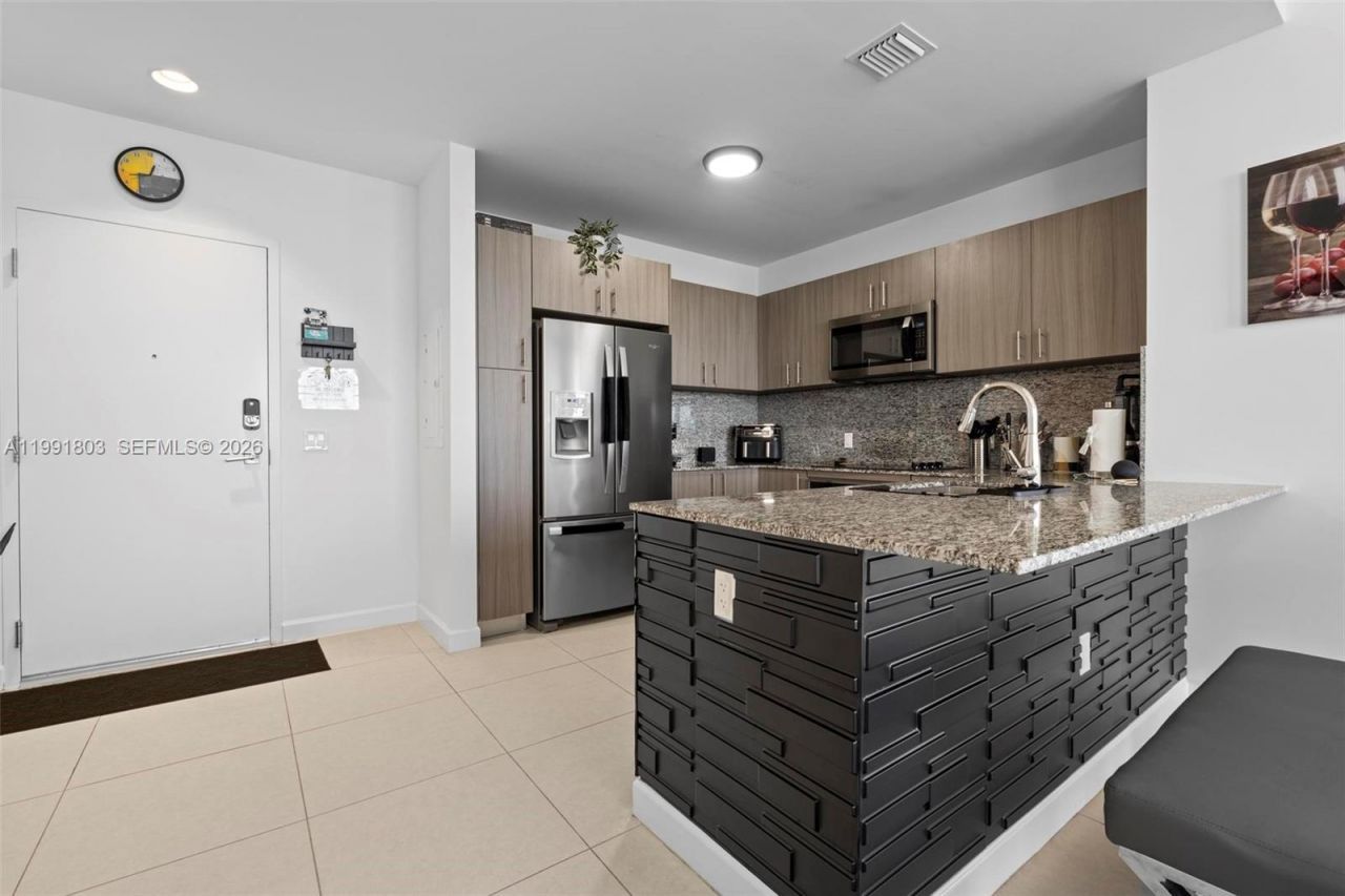 5350 NW 84th Ave, Unit 2013, Doral, FL 33166 Photo