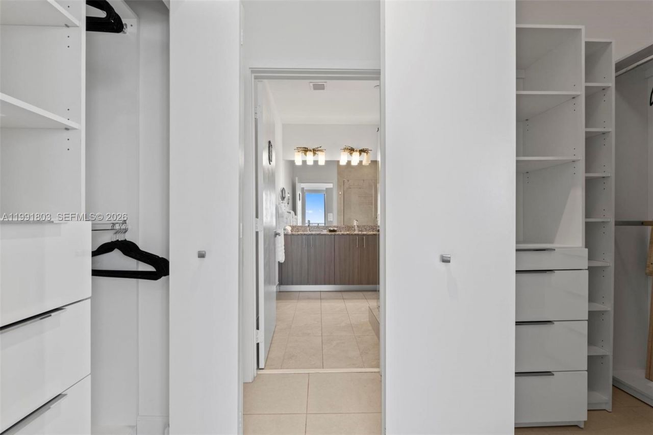 5350 NW 84th Ave, Unit 2013, Doral, FL 33166 Photo