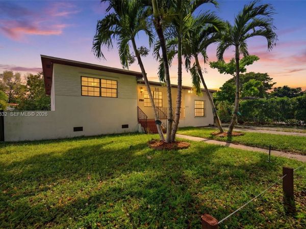 6336 SW 9th St , West Miami, FL 33144