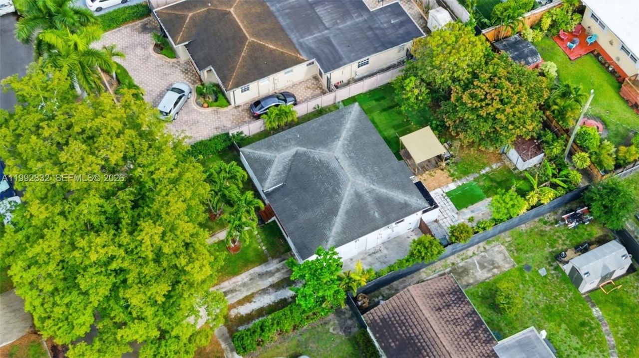 6336 SW 9th St , West Miami, FL 33144 Photo