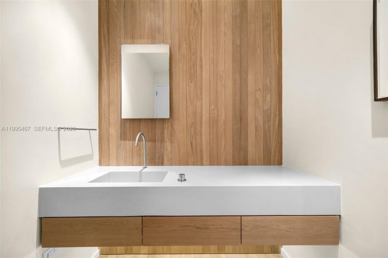 2901 Collins Ave, Unit 1204, Miami Beach, FL 33140 Photo
