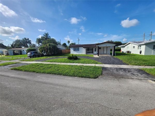 3346 Coolidge St , Hollywood, FL 33021
