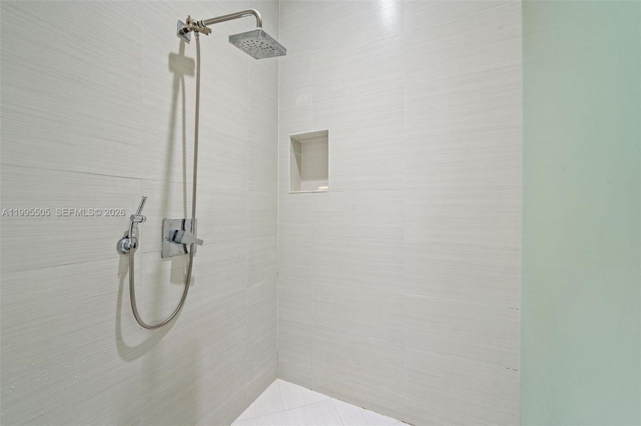10305 NW 63rd Ter, Unit 105, Doral, FL 33178 Photo