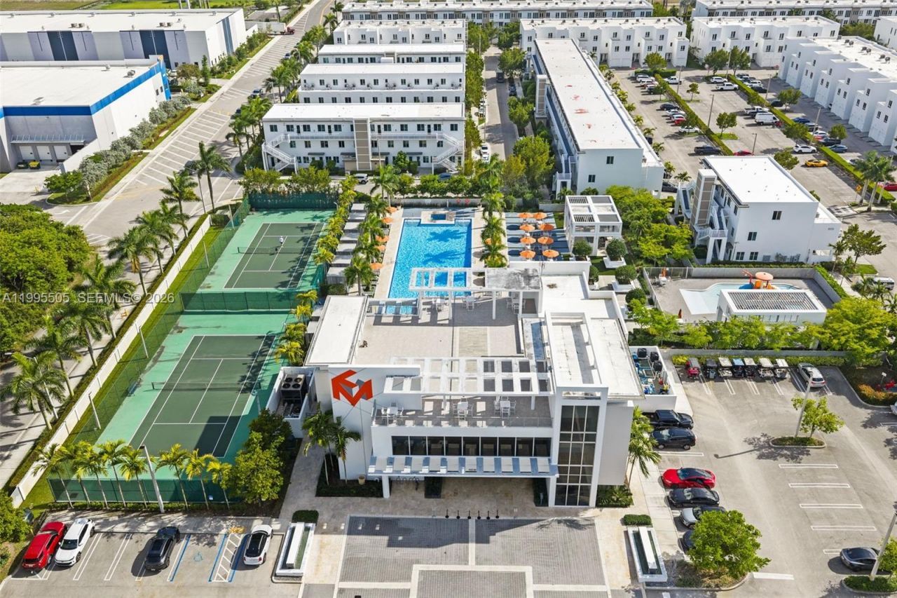 10305 NW 63rd Ter, Unit 105, Doral, FL 33178 Photo