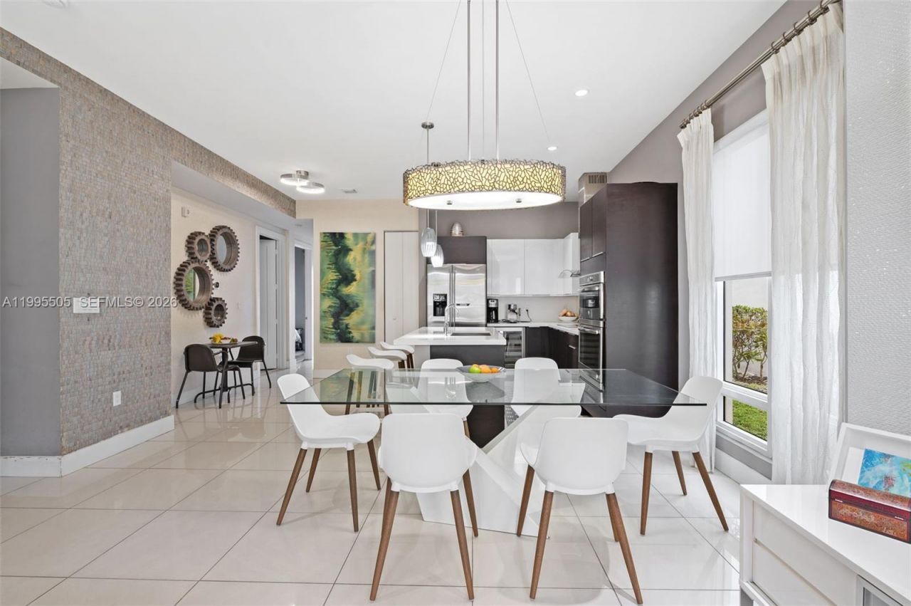 10305 NW 63rd Ter, Unit 105, Doral, FL 33178 Photo