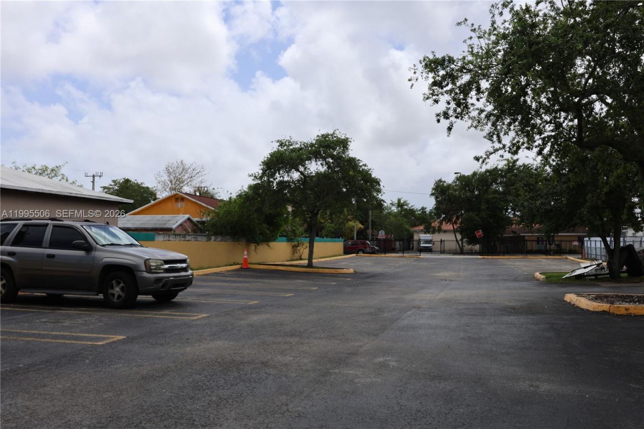 4343 NW 17th Ave , Miami, FL 33142 Photo