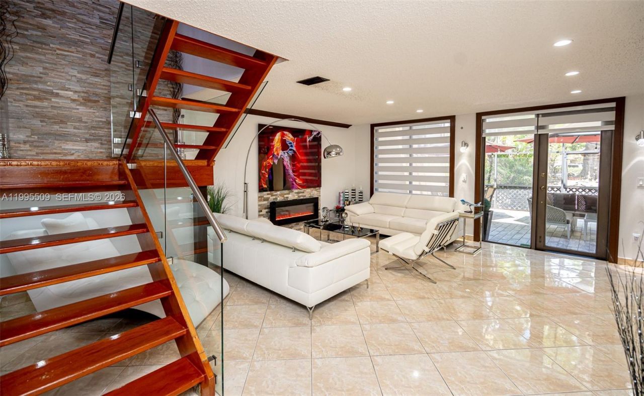 9955 Costa Del Sol Blvd, Unit H-108B, Doral, FL 33178 Photo