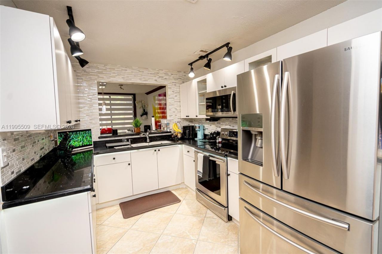 9955 Costa Del Sol Blvd, Unit H-108B, Doral, FL 33178 Photo