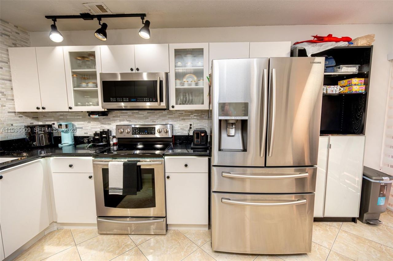 9955 Costa Del Sol Blvd, Unit H-108B, Doral, FL 33178 Photo