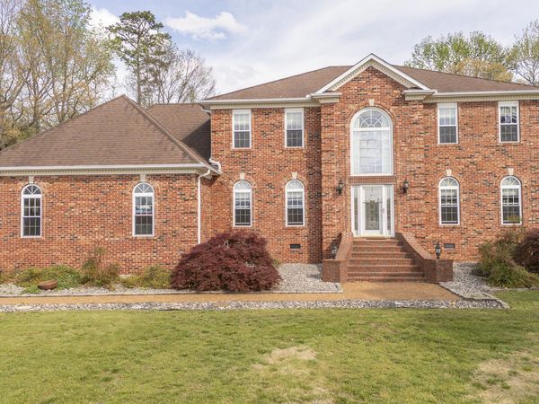 320 Eastern Shores Drive , Lexington, TN 38351