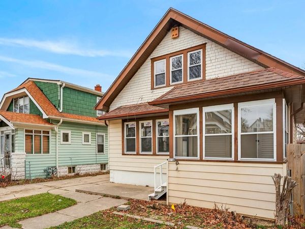 3735 N 15th STREET, Milwaukee, WI 53206