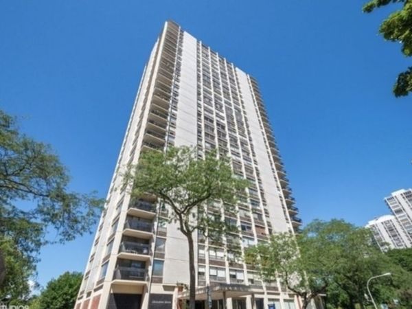 1355 N Sandburg Terrace , Unit 2404, Chicago, IL 60610