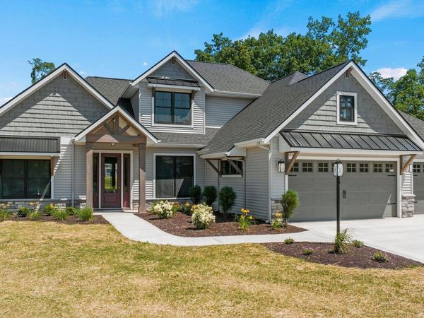 688 Skillet Avenue, Huntertown, IN 46748