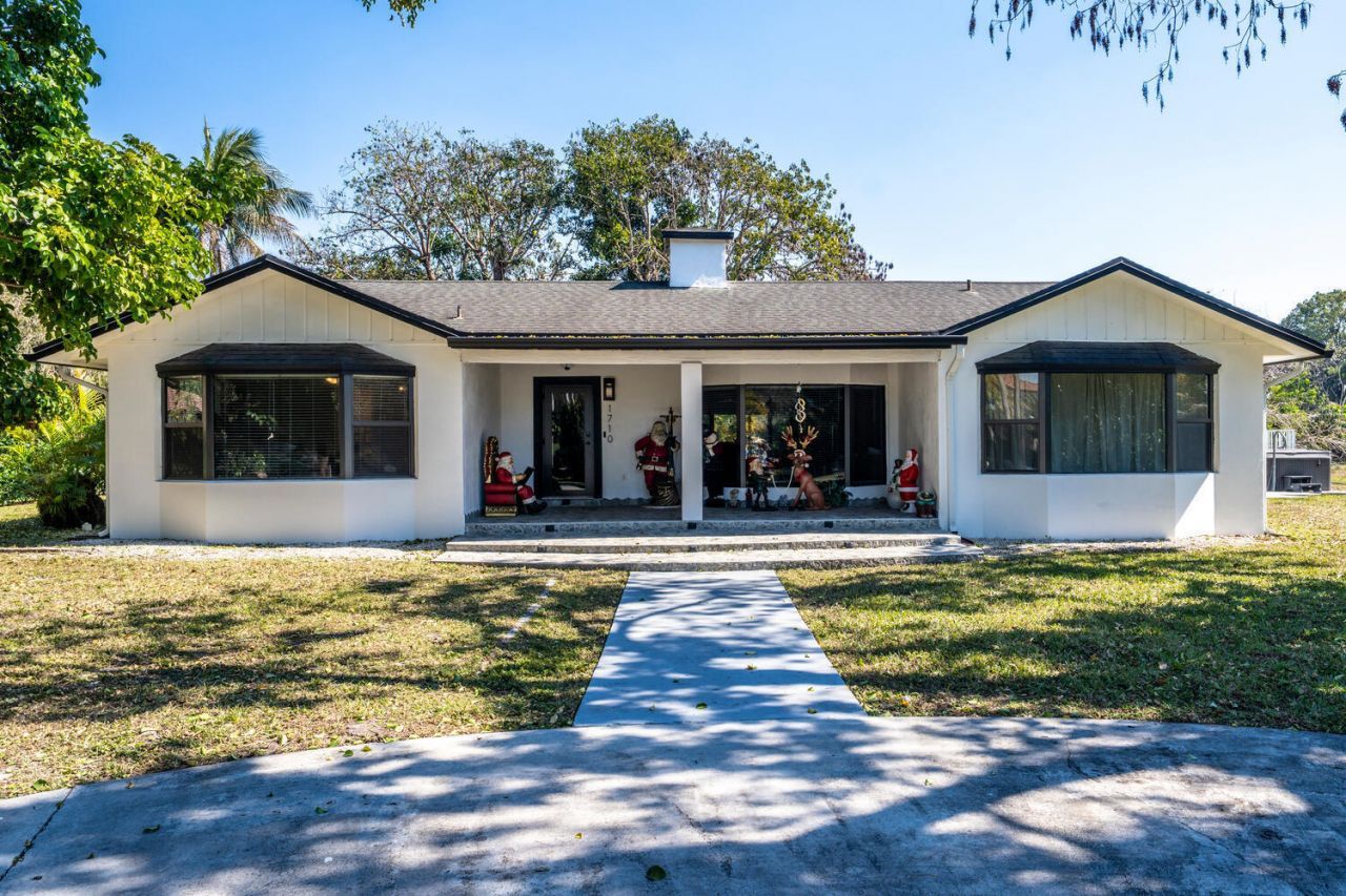 1710 SW 142nd Avenue, Davie, FL 33325 Photo
