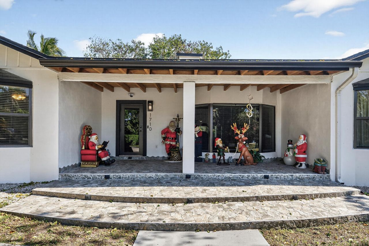 1710 SW 142nd Avenue, Davie, FL 33325 Photo