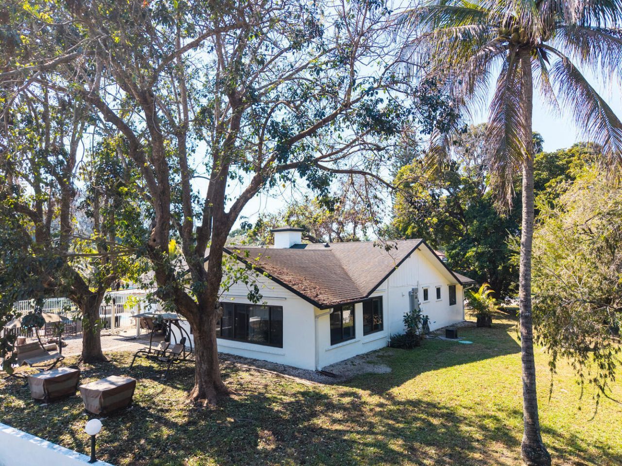 1710 SW 142nd Avenue, Davie, FL 33325 Photo