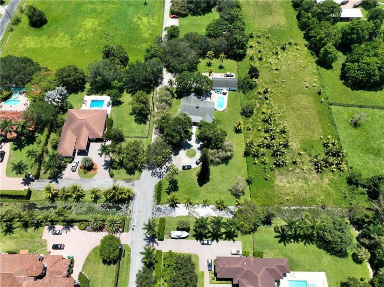 1710 SW 142nd Avenue, Davie, FL 33325 Photo