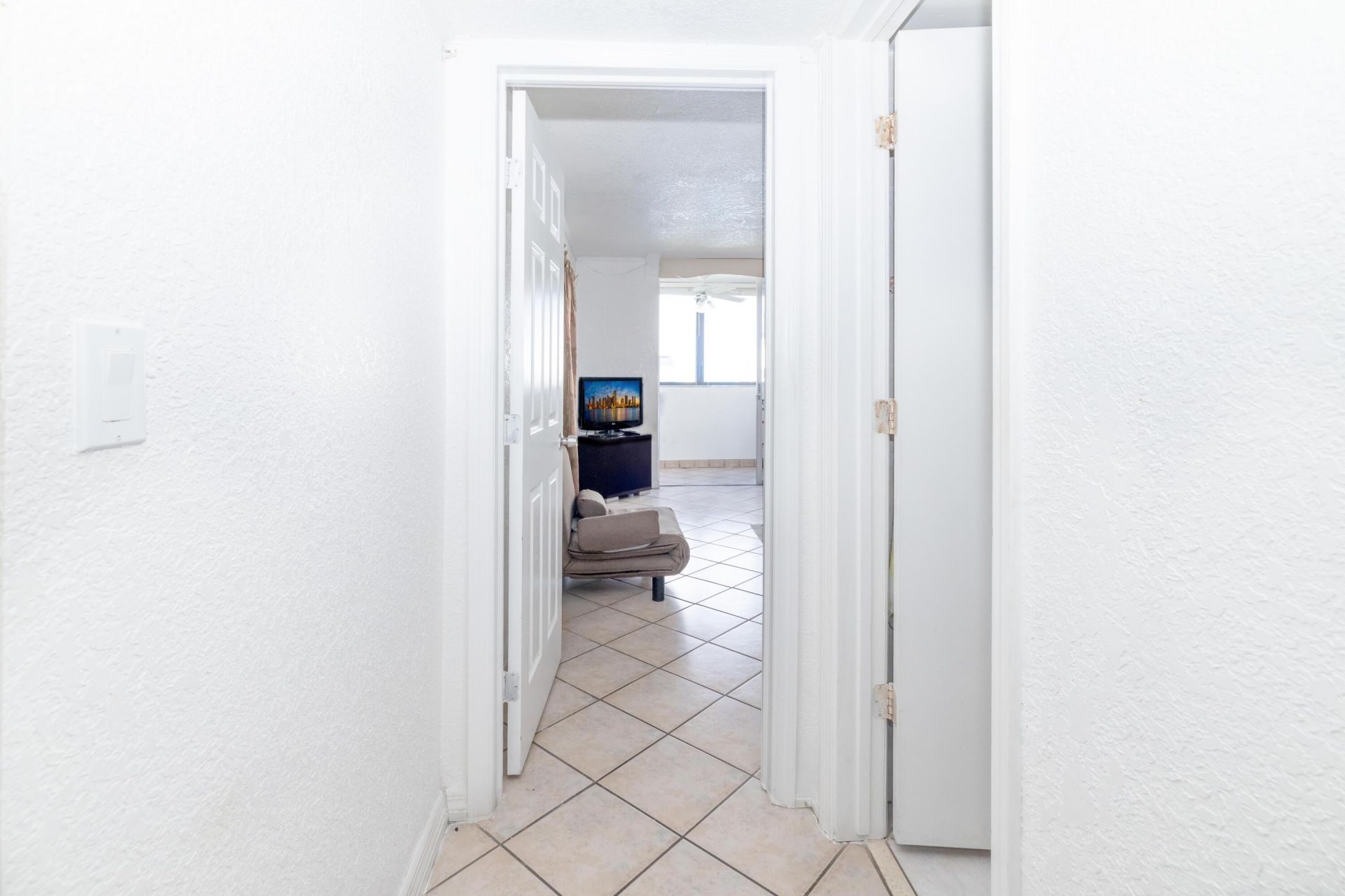 5055 NW 7th Street, Unit 610, Miami, FL 33126 Photo