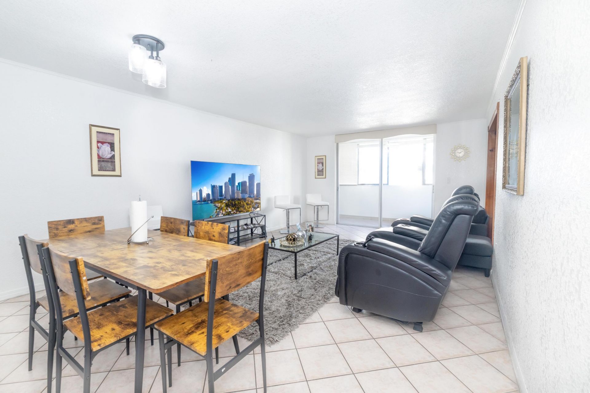 5055 NW 7th Street, Unit 610, Miami, FL 33126 Photo