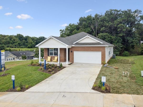 14 RIVER OAK DR, STAUNTON, VA 24401