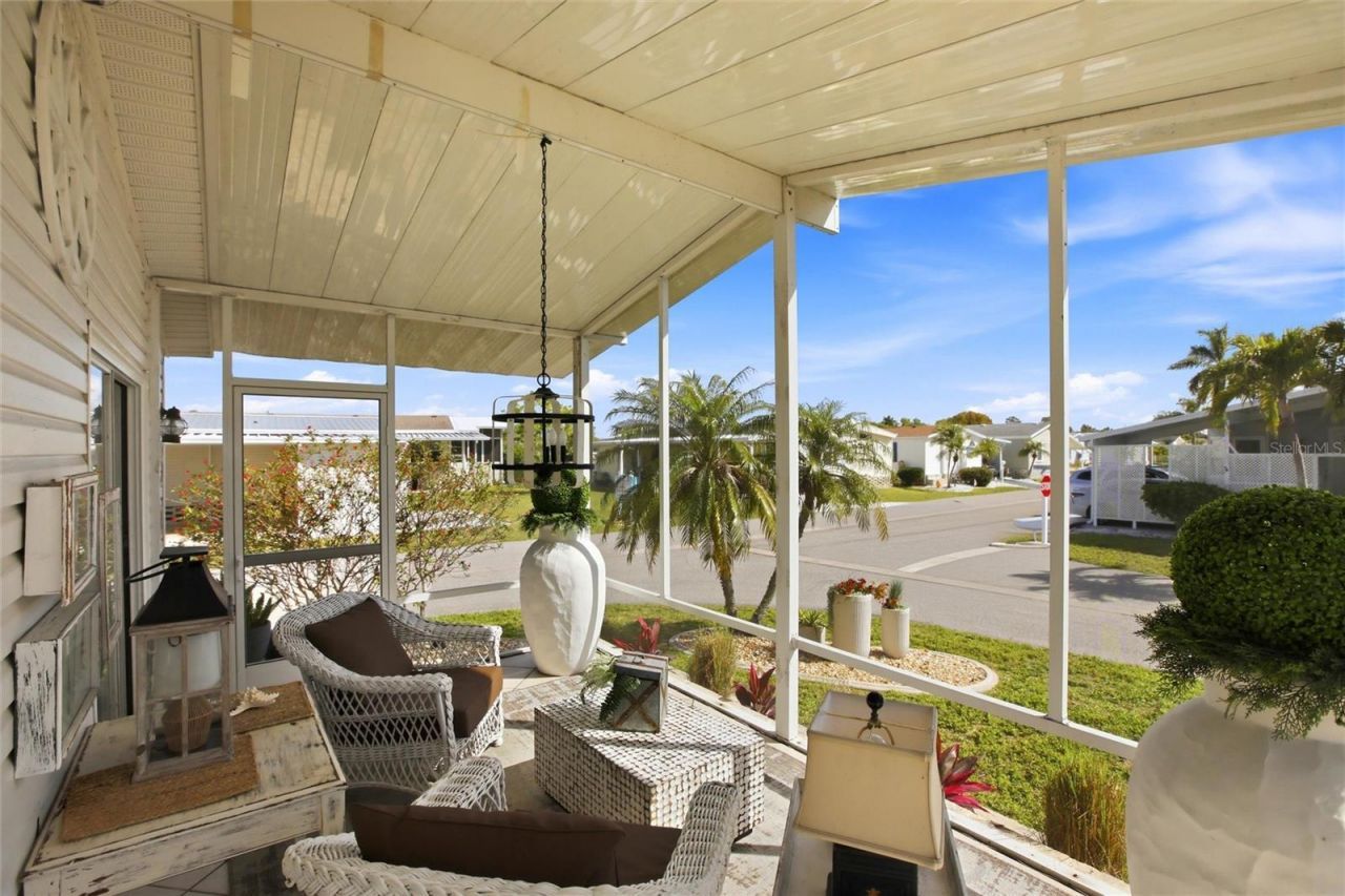 701 Aqui Esta Drive, Unit 52, Punta Gorda, FL 33950 Photo