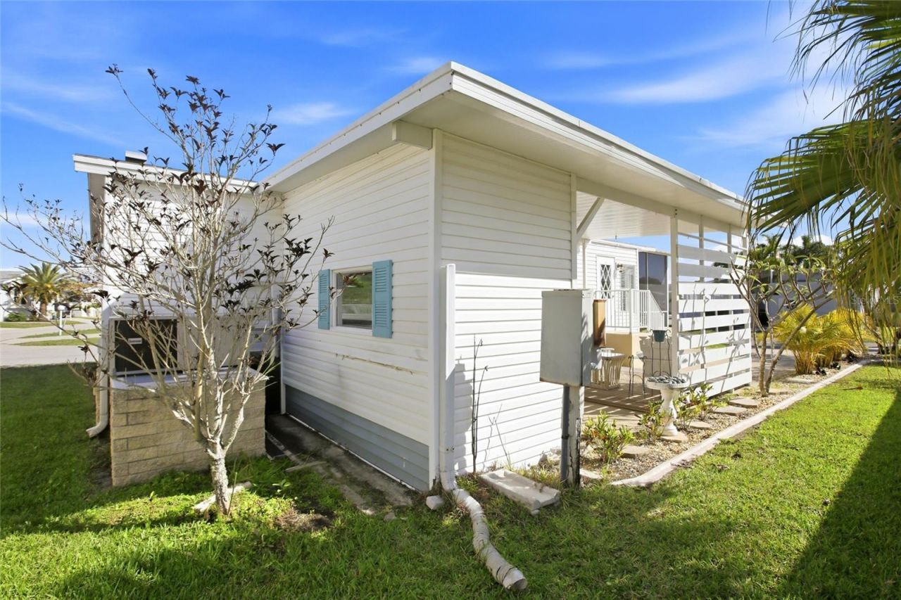 701 Aqui Esta Drive, Unit 52, Punta Gorda, FL 33950 Photo