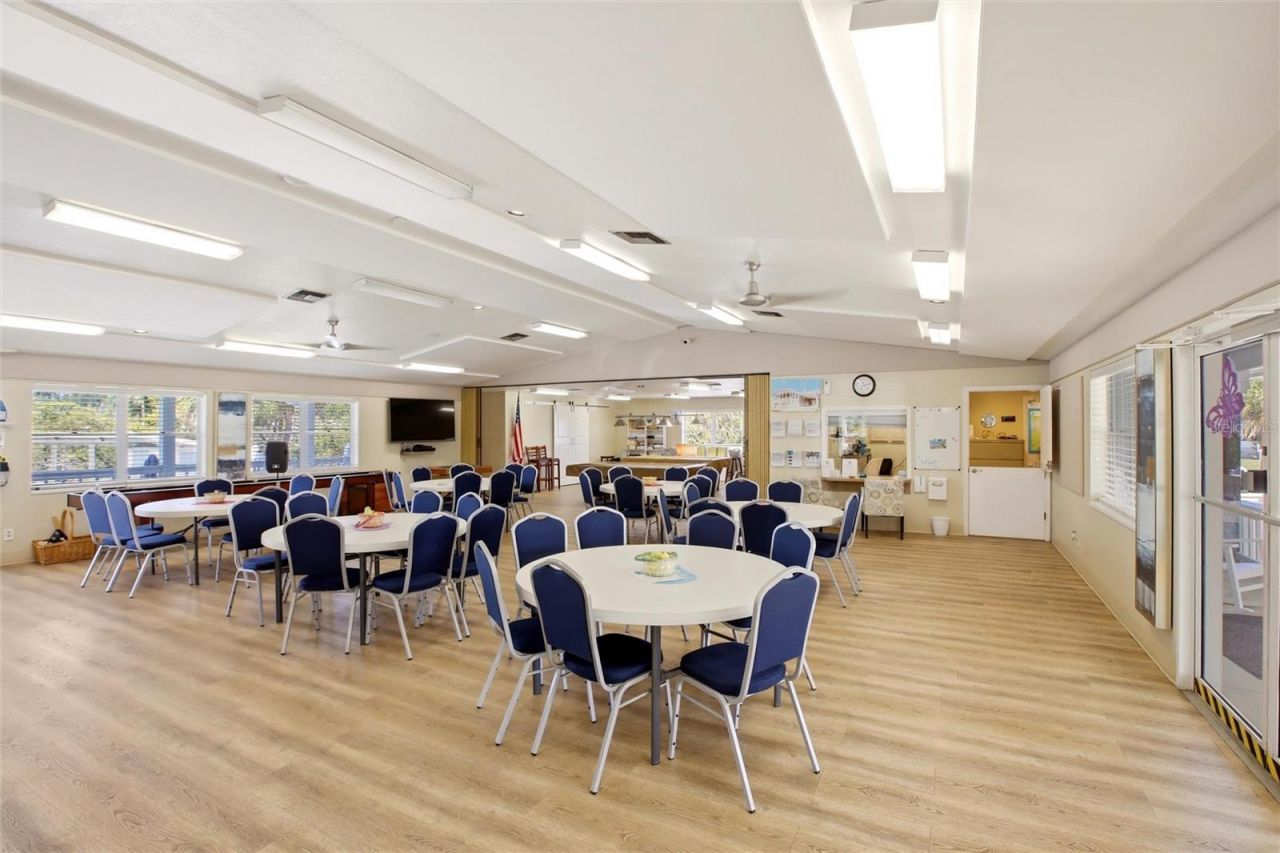 701 Aqui Esta Drive, Unit 52, Punta Gorda, FL 33950 Photo