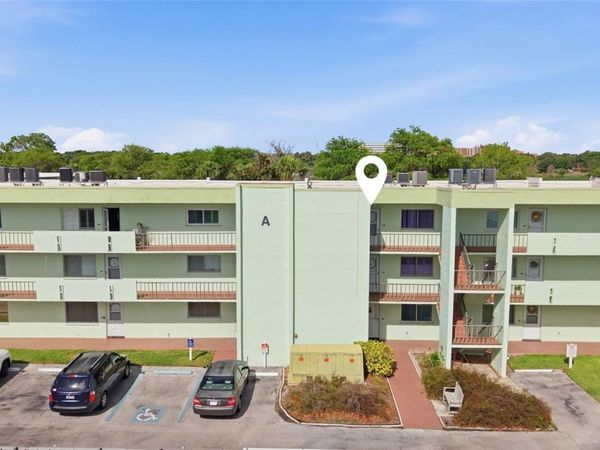 1130 N LAKE PARKER AVENUE , Unit A305, LAKELAND, FL 33805