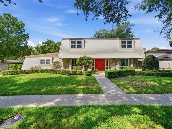 13305 GOLF CREST CIRCLE , TAMPA, FL 33618