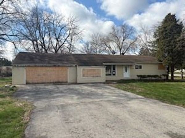 17W531 Morningside Drive , Oakbrook Terrace, IL 60181