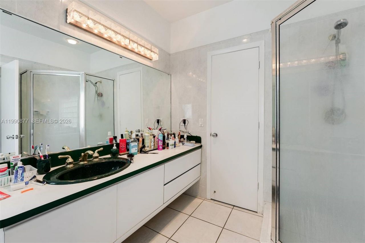 69 S Royal Poinciana Boulevard , Miami Springs, FL 33166 Photo