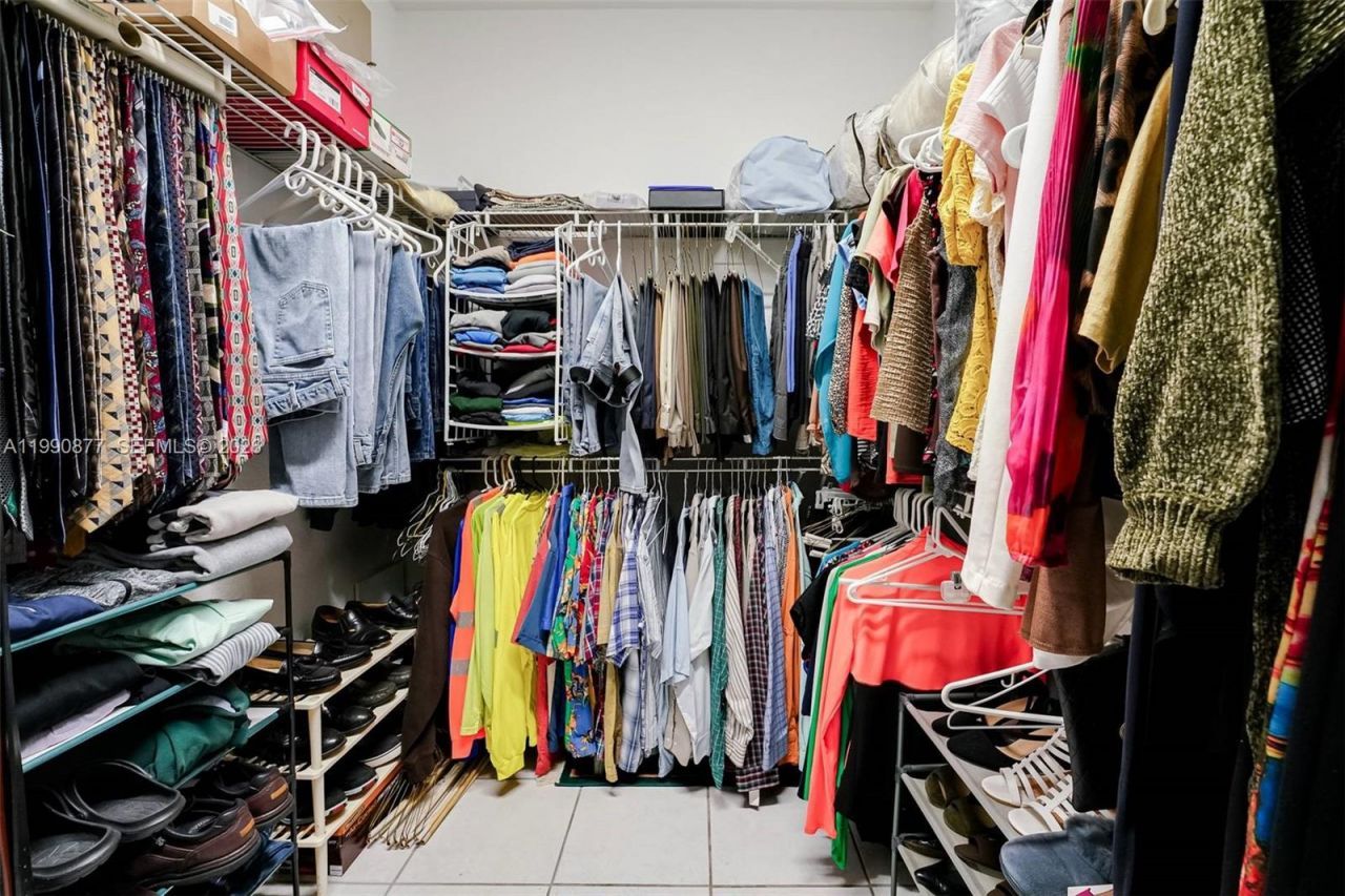 69 S Royal Poinciana Boulevard , Miami Springs, FL 33166 Photo