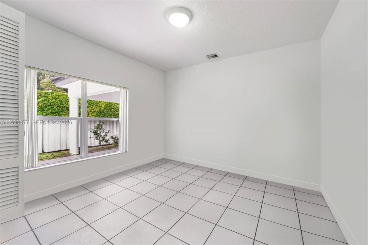 69 S Royal Poinciana Boulevard , Miami Springs, FL 33166 Photo