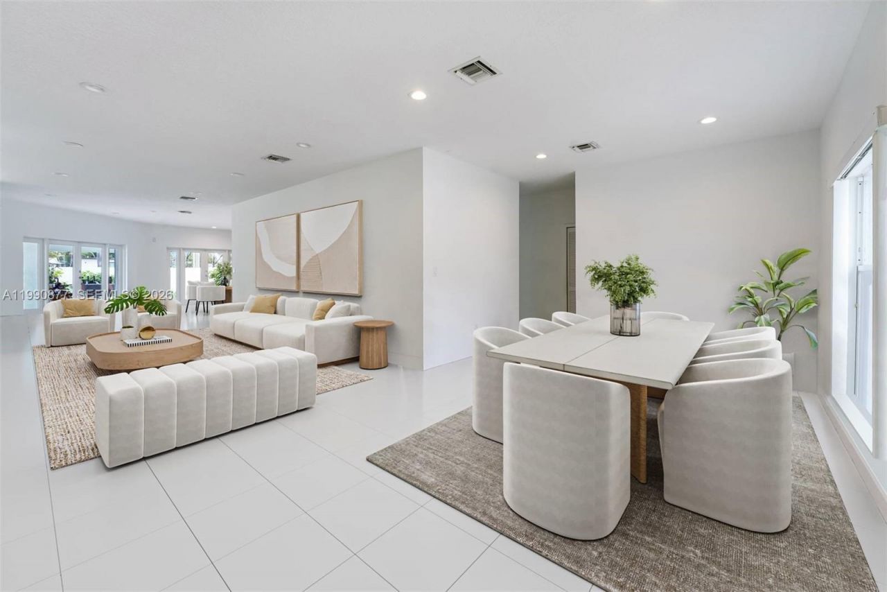 69 S Royal Poinciana Boulevard , Miami Springs, FL 33166 Photo