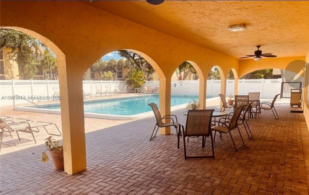 450 NW 20th St, Unit 1030, Boca Raton, FL 33431 Photo