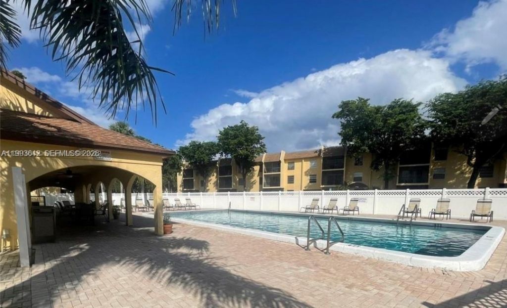 450 NW 20th St, Unit 1030, Boca Raton, FL 33431 Photo